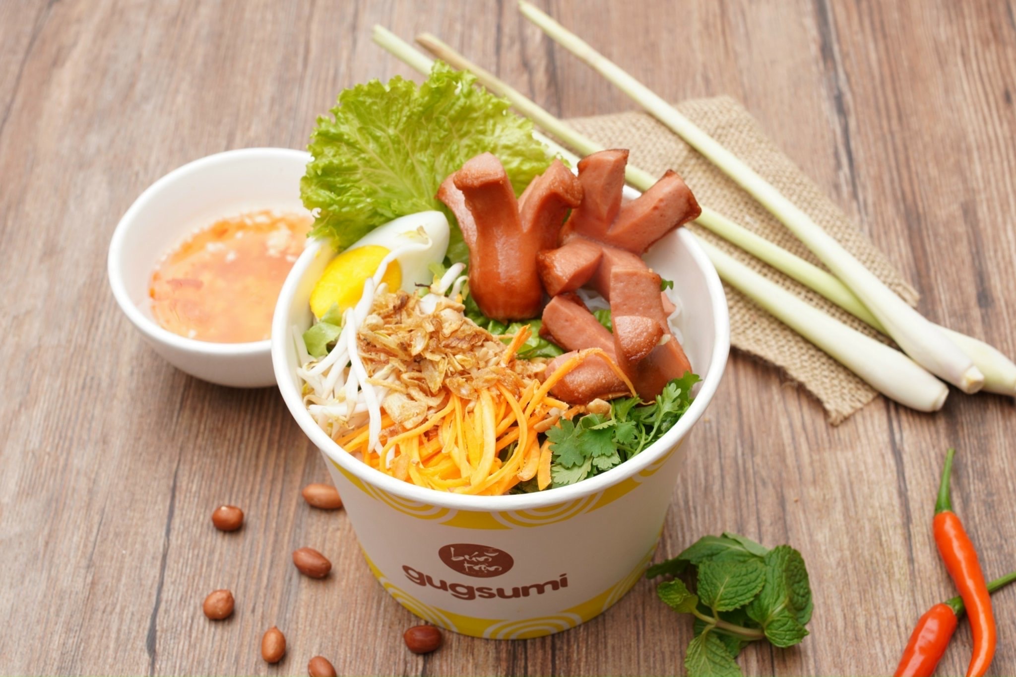 Hình ảnh Bún Trộn Xúc Xích