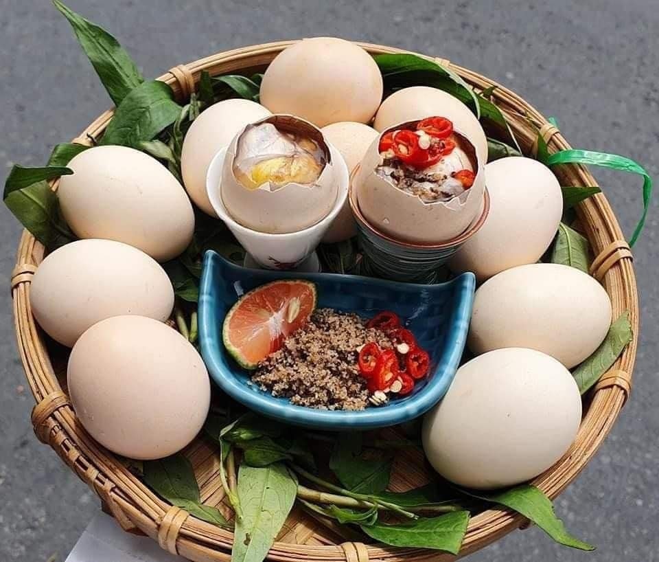 Hình ảnh Compo 10 Trứng Gà Lộn Luộc Nước Dừa