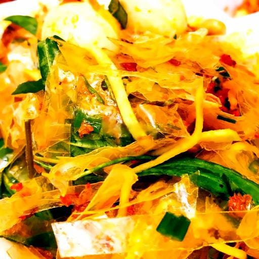 Hình ảnh Bánh tráng trộn khô gà trứng cút