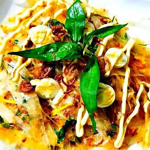 Hình ảnh Bánh tráng trộn thập cẩm có bơ