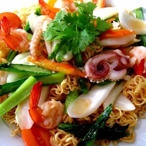 Hình ảnh Mì mềm xào hải sản