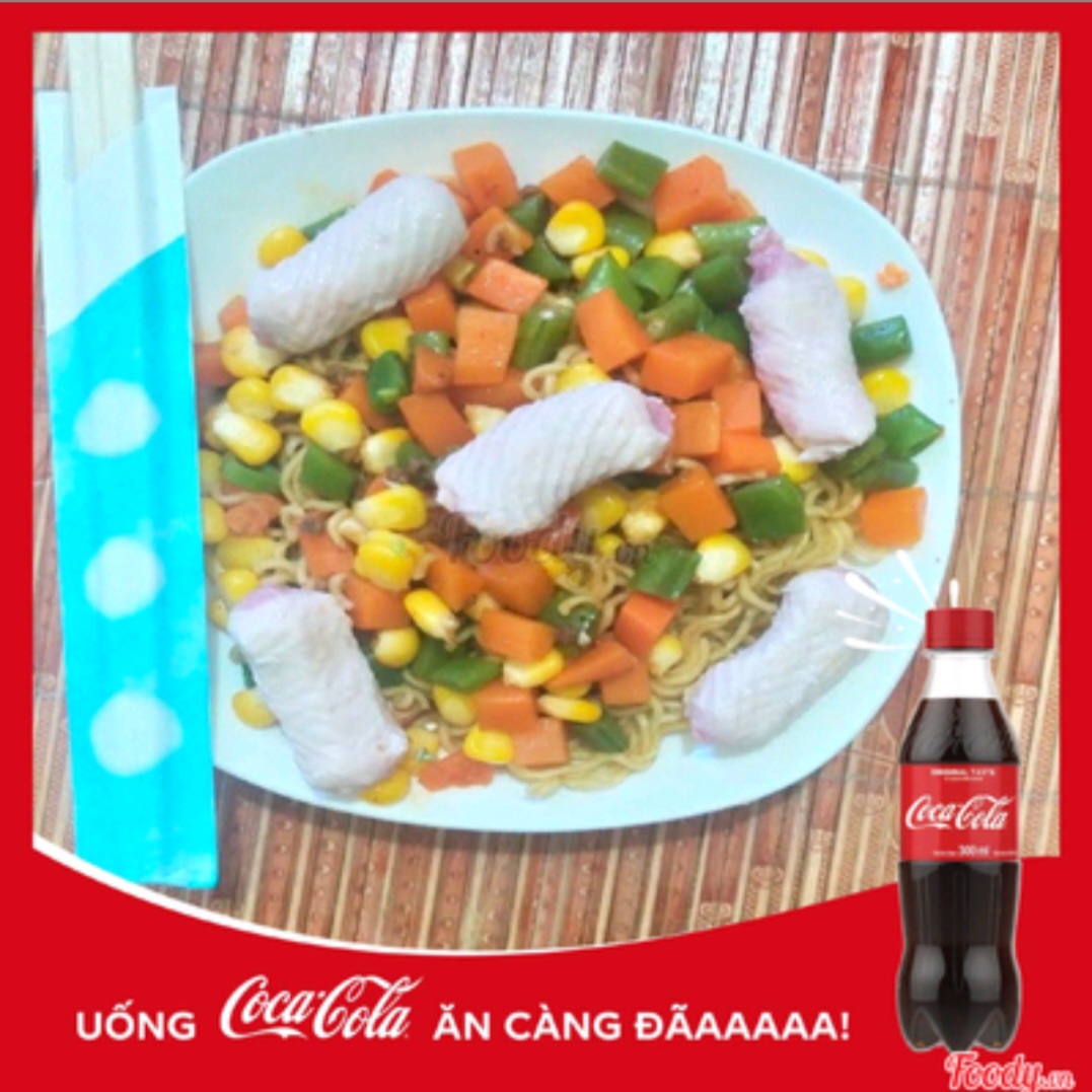 Hình ảnh Mì trộn mực xoắn + Coca