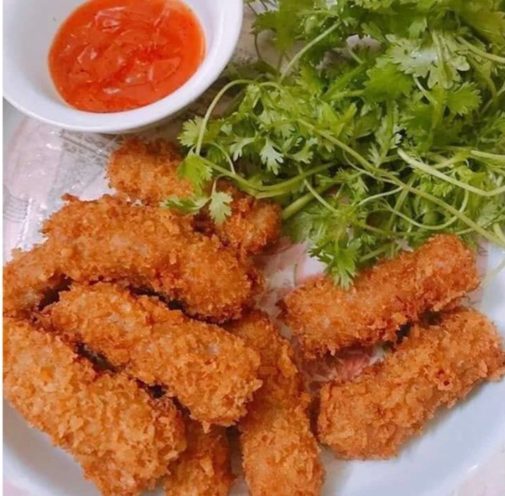 Hình ảnh Combo 10 Nem Chua Rán Phố Cổ Kèm Sốt Chấm