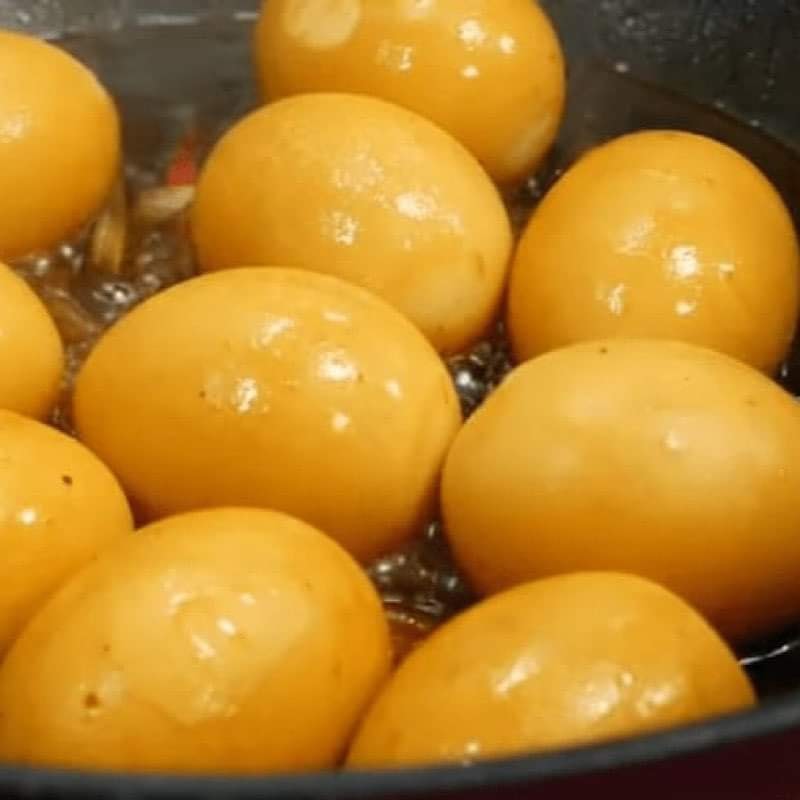 Hình ảnh Trứng kho thêm