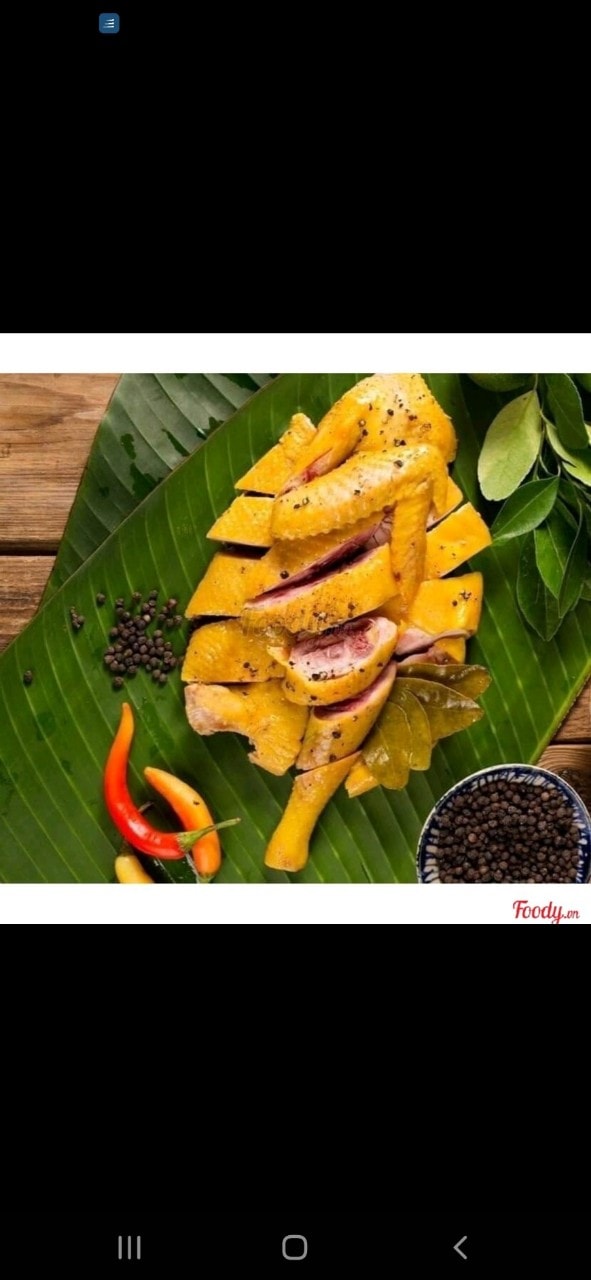 Hình ảnh gà U Muối Hoa tiêu Nửa Con  ấm kèm sốt