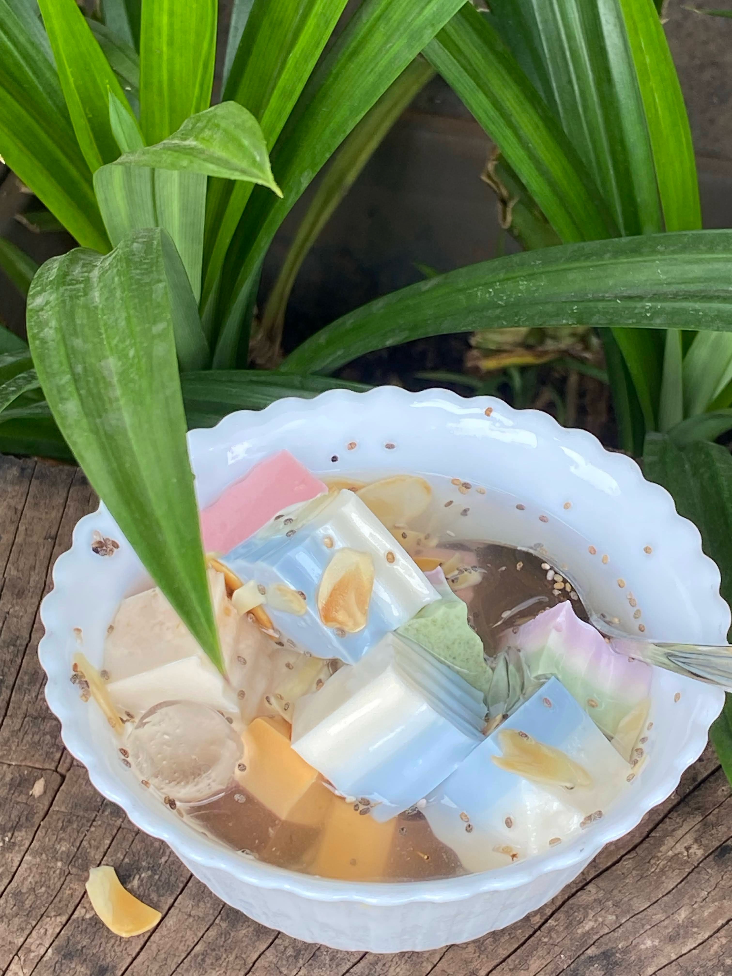 Hình ảnh CHÈ KHÚC BẠCH