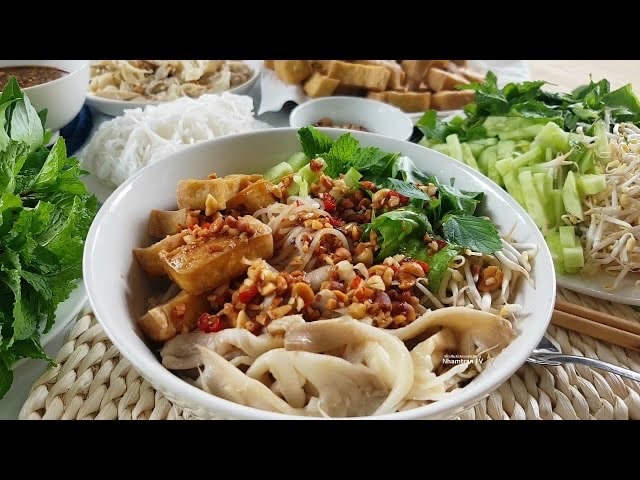 Hình ảnh Combo Chay 3 (1 Bún Tàu Hủ-Nấm Xào Chay + 1 Nước Ép)