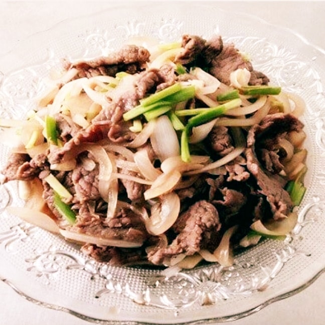 Hình ảnh Cơm bò xào hành tây ( Quán dùng thịt tươi không dùng hàng đông lạnh ạ )