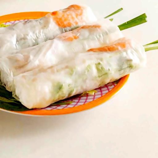 Hình ảnh Combo 5 cuốn (2 tôm thịt - 2 tai heo - 1 bì cuốn)