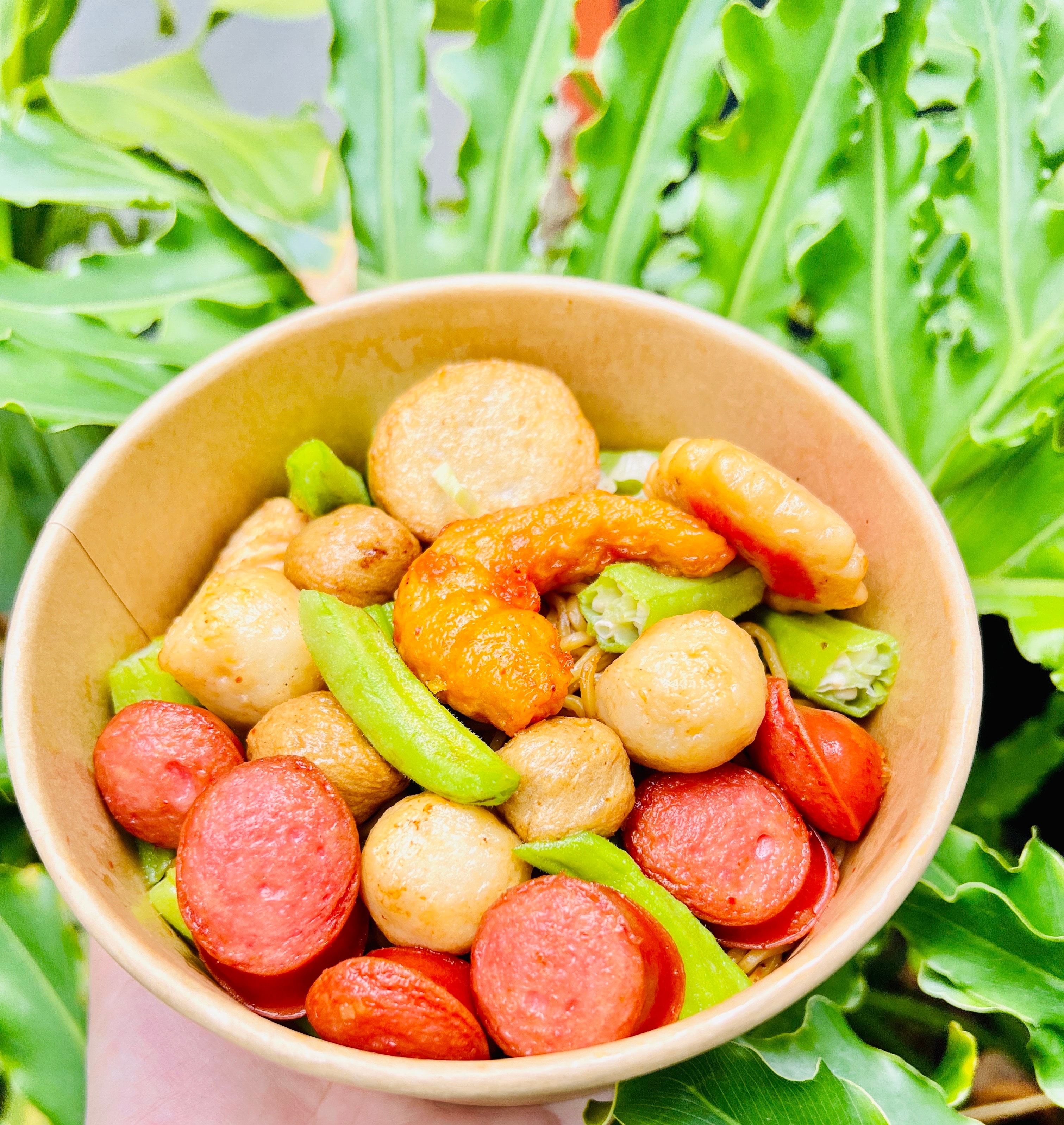 Hình ảnh Mì trộn cá viên tổng hợp 