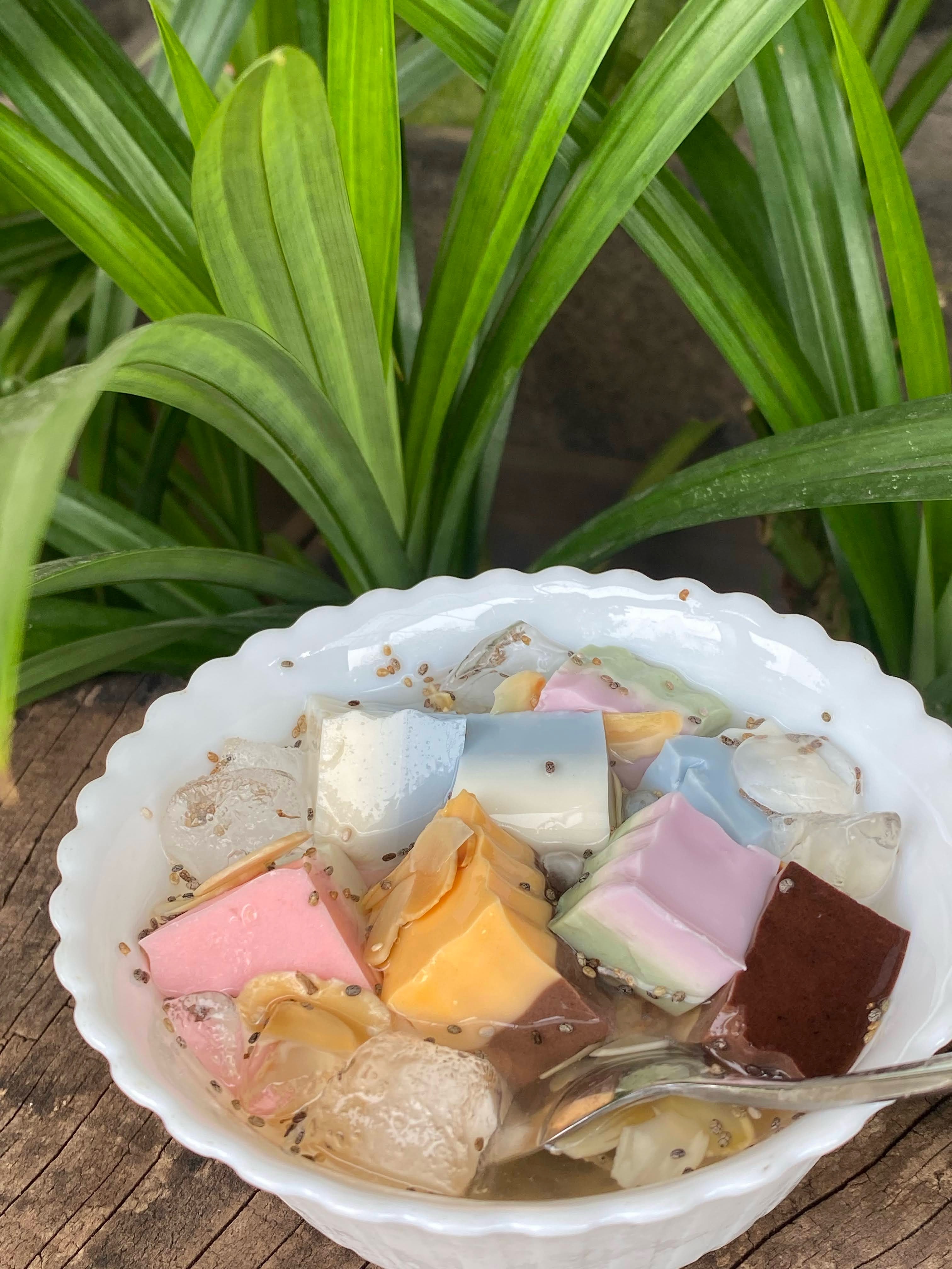 Hình ảnh CHÈ KHÚC BẠCH MIX