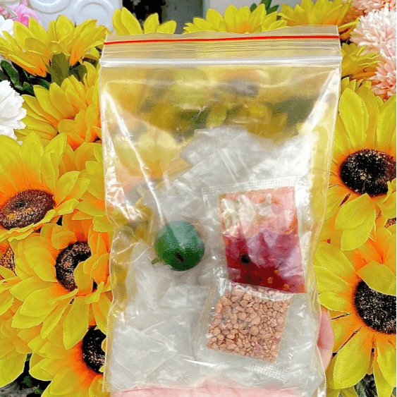 Hình ảnh Bánh tráng phơi sương sốt ớt tắc muối