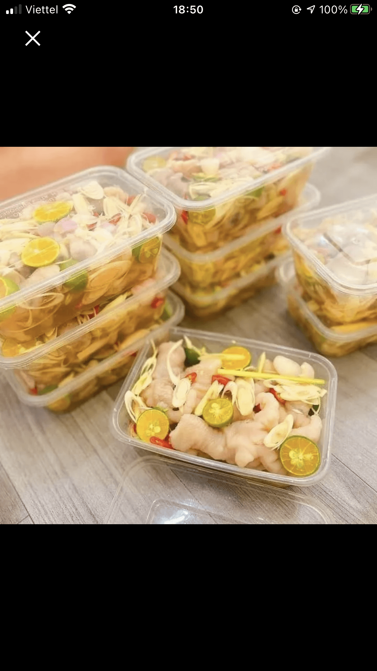 Hình ảnh Chân Gà Xả Tắc Rút Xương( Size Vừa) + Sốt Chấm