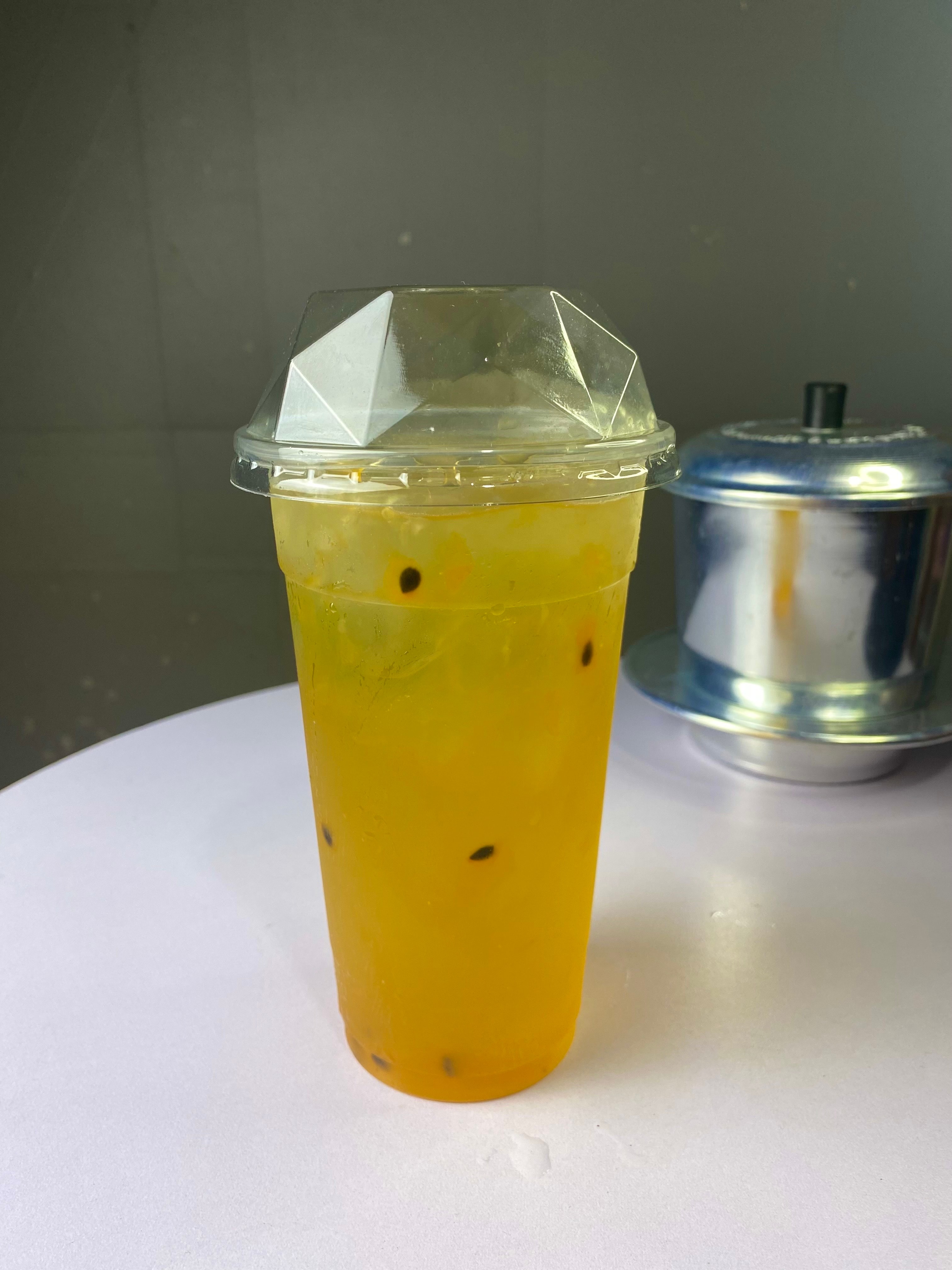 Hình ảnh Trà tắc chanh leo ly 700ml