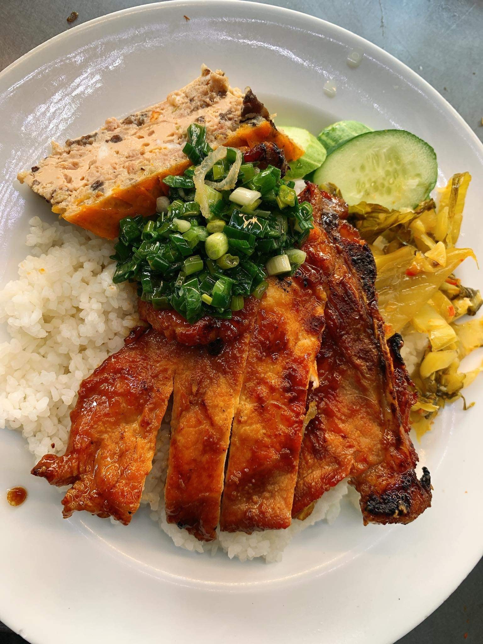 Hình ảnh Cơm tấm sườn chả - 1 phần