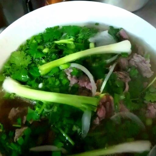 Hình ảnh Phở bò viên (đặt thêm dụng cụ ăn uống nếu cần) 