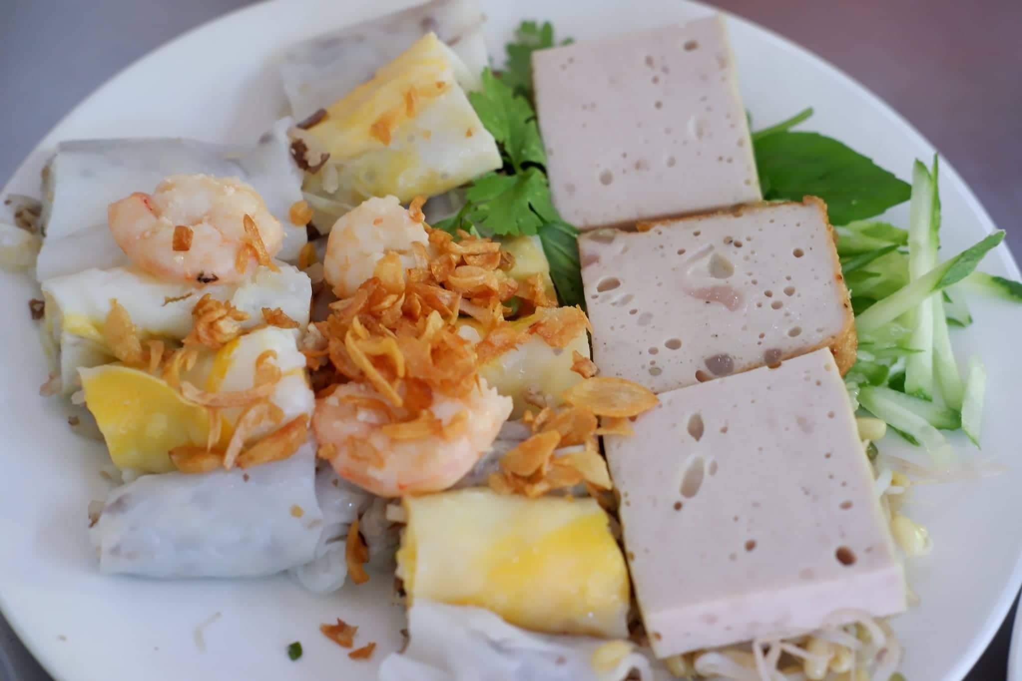 Hình ảnh bánh cuốn nhân tôm thịt nấm
