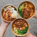 Hình ảnh Mì trộn xá xíu - soup bò viên