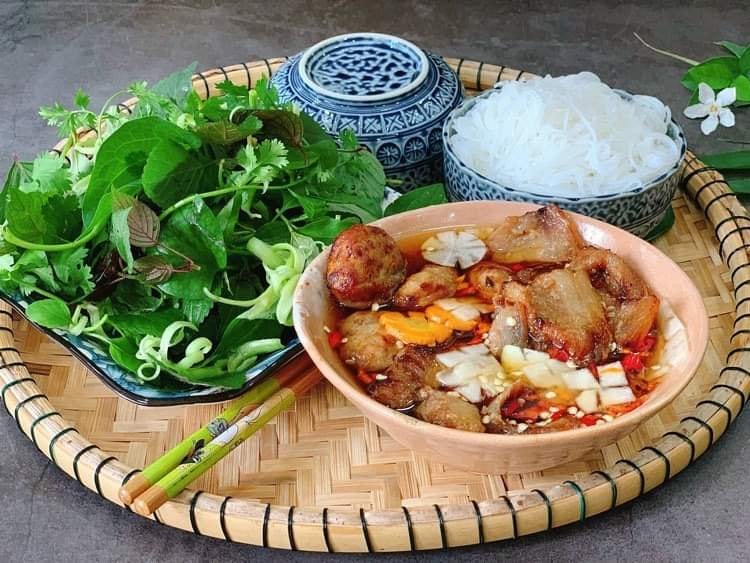 Hình ảnh 1 Bún Đậu đặc biệt + 1 Bún chả truyền thống 