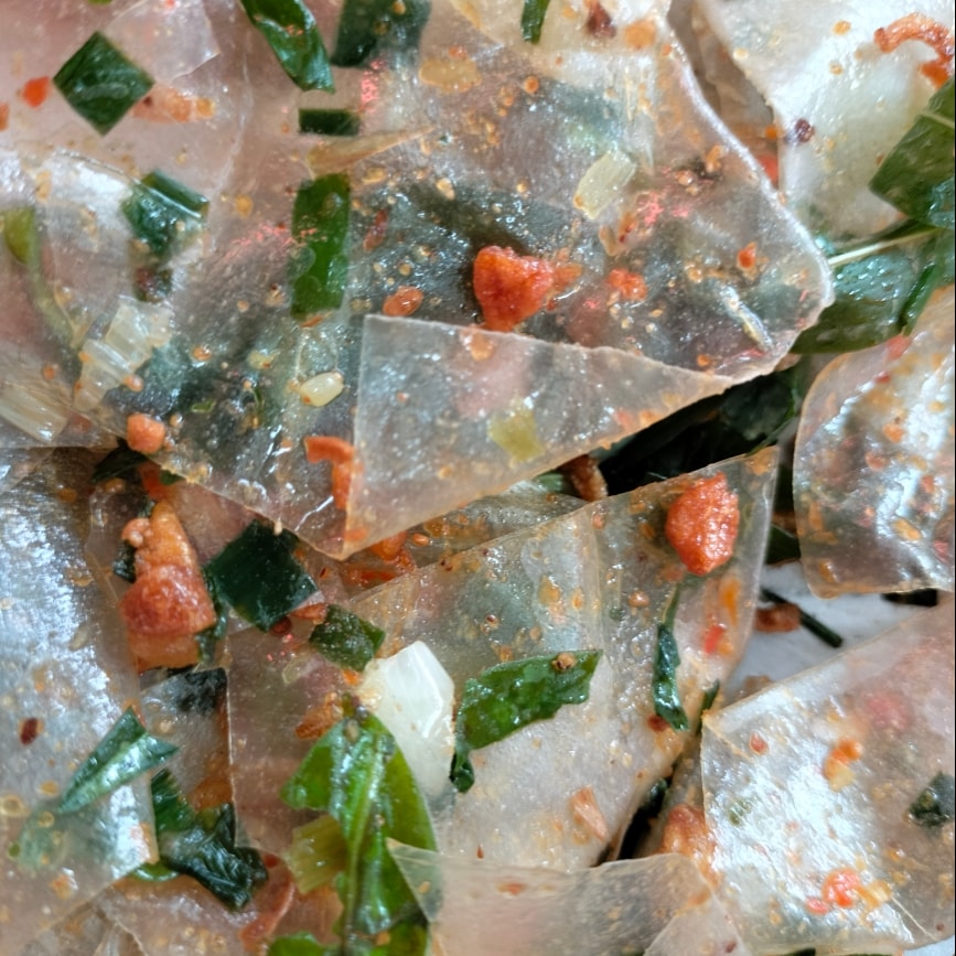 Hình ảnh Bánh Tráng Dẻo Muối Hành Sate Tỏi ( Vừa)