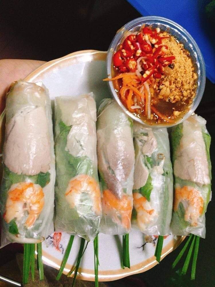 Hình ảnh Gỏi cuôn đặc biệt 5 cuốn (tôm ,thịt, tai heo)