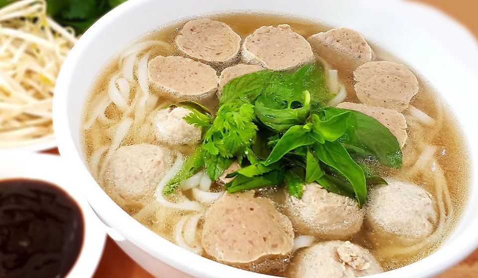 Hình ảnh phở tái viên