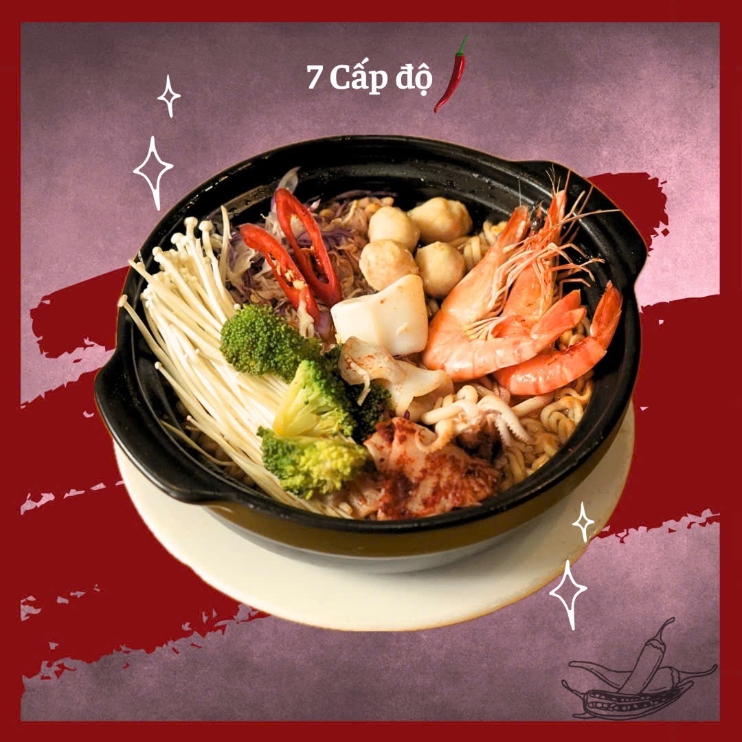 Hình ảnh MÌ CAY KIM CHI MỰC