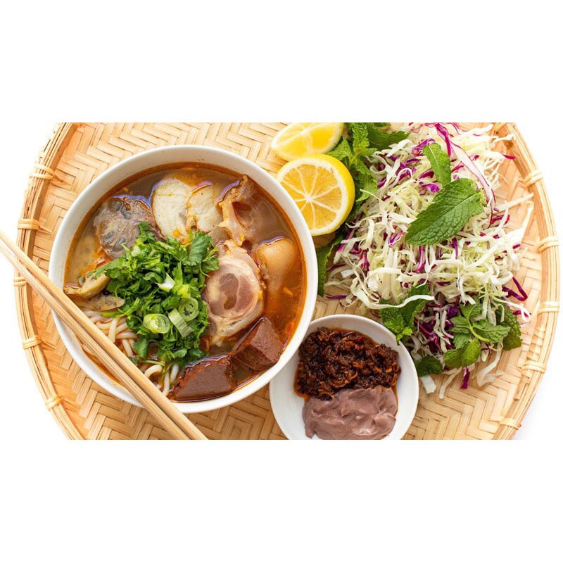 Hình ảnh Bún bò Tái - Gân