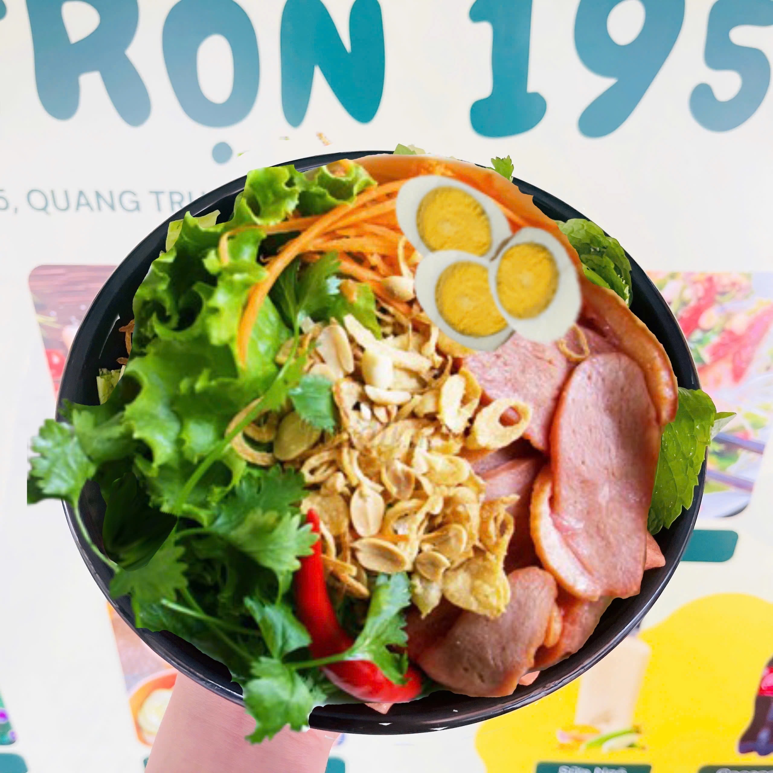 Hình ảnh bún trộn lườn ngỗng hun khói 
