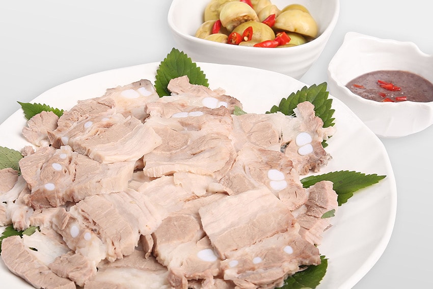 Hình ảnh cơm thịt luộc cà pháo mắm tôm