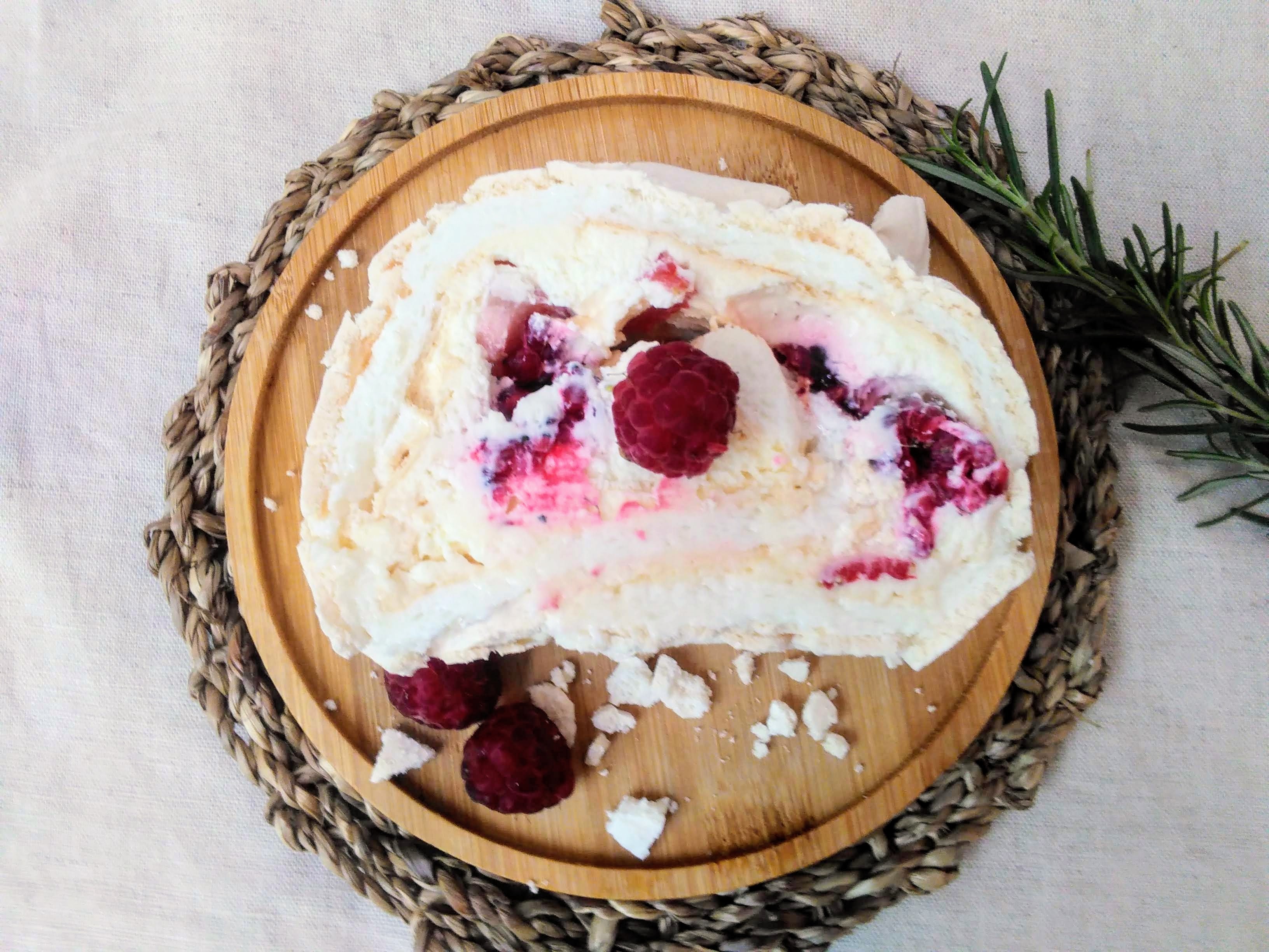Hình ảnh Merengue roulade