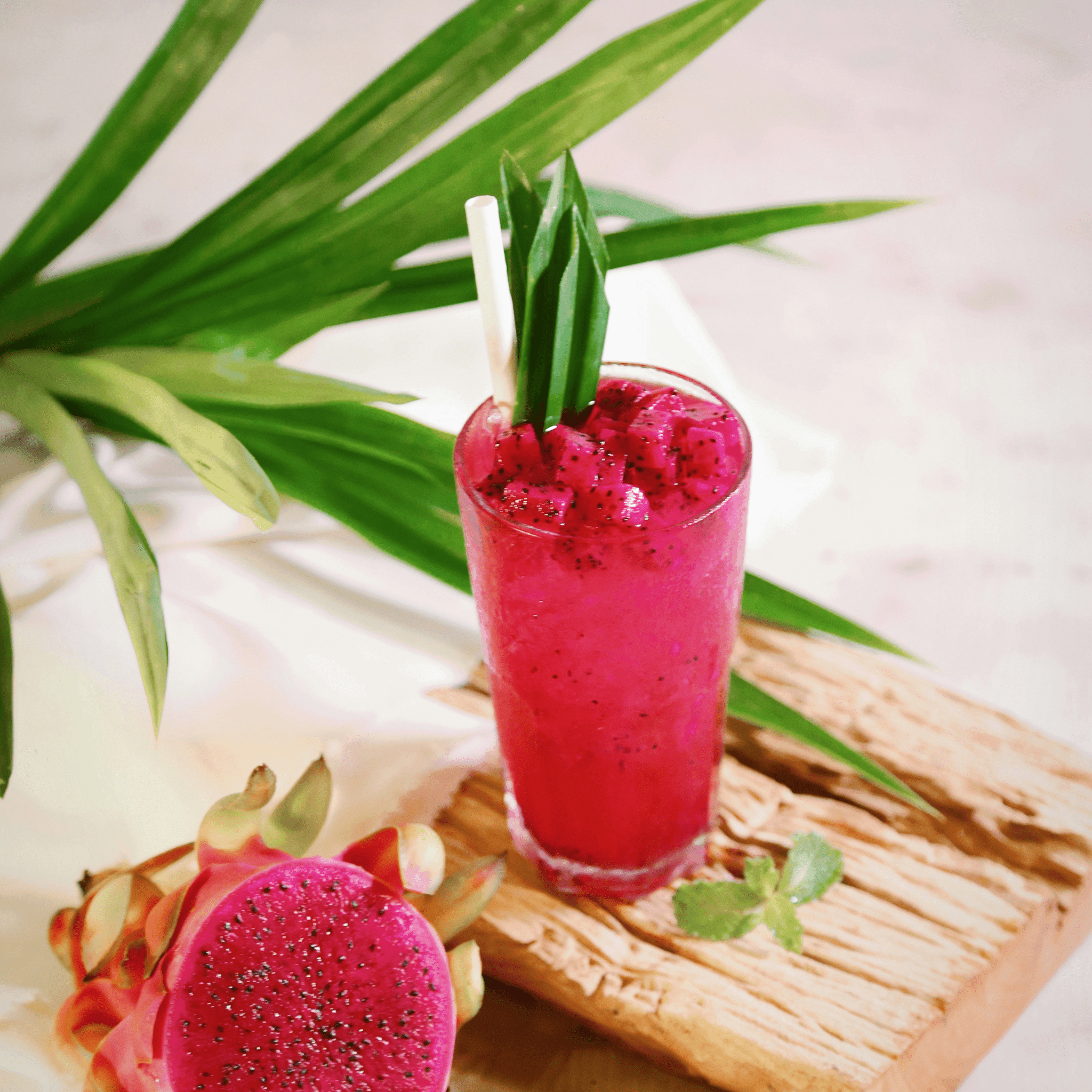 Hình ảnh Trà Thanh Long Nhiệt Đới