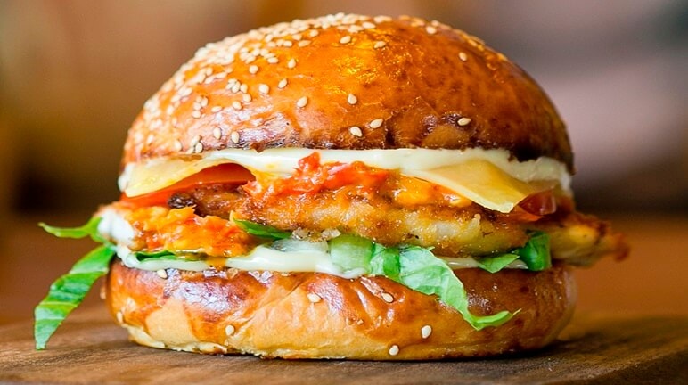 Hình ảnh BURGER GÀ GIÒN TRỨNG