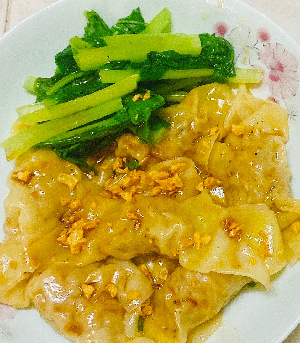 Hình ảnh hoành thánh sốt dầu hào