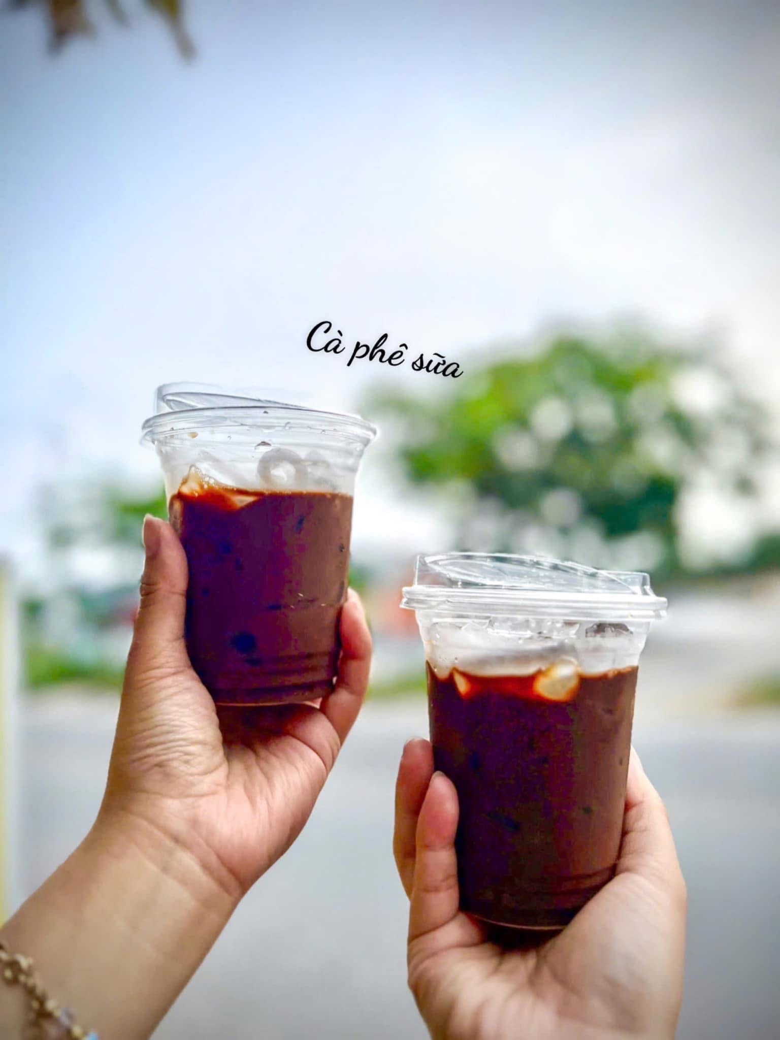 Hình ảnh Cà phê sữa TRẠM K300 ly 700ml