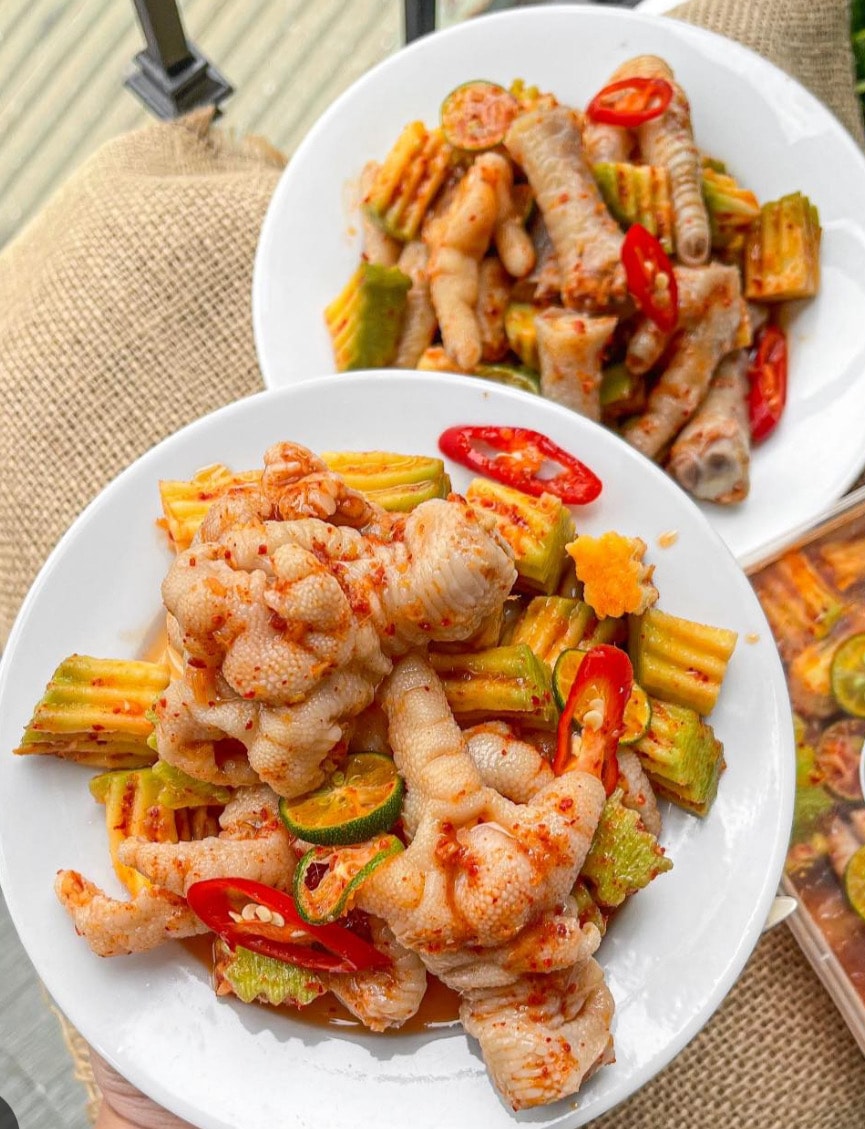 Hình ảnh Chân gà rút xương sốt Thái hộp lớn(500gr chân gà)