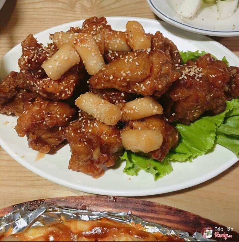 Hình ảnh Gà Sốt Cay Bánh Gạo (Món cay)