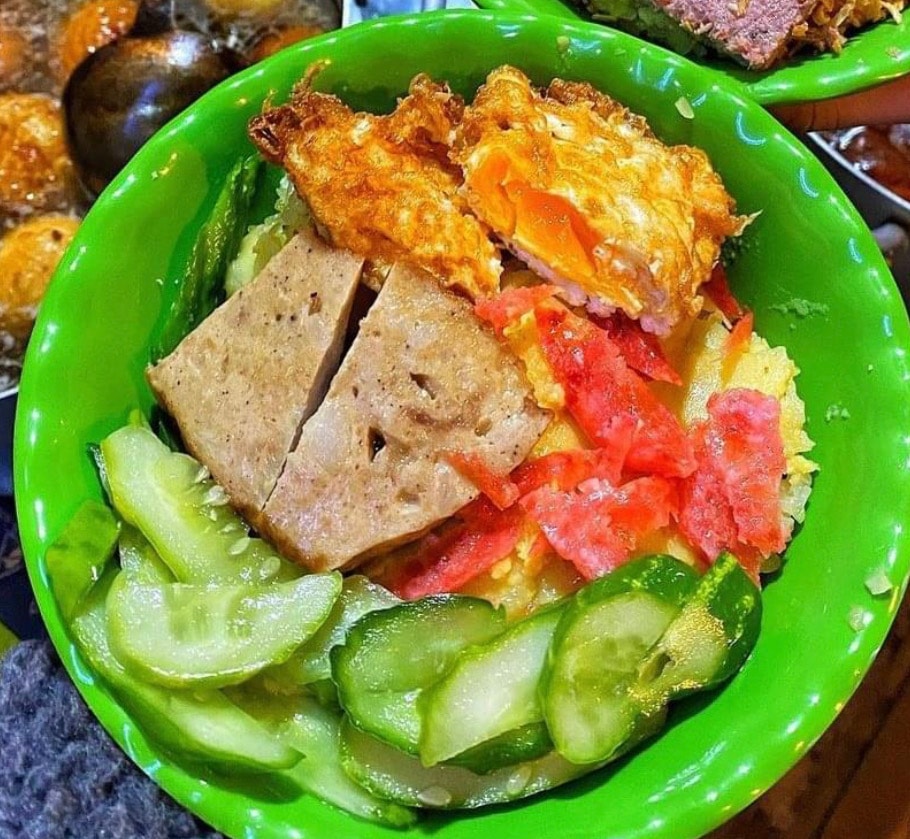 Hình ảnh Xôi Chả Trứng Lạp Xưởng
