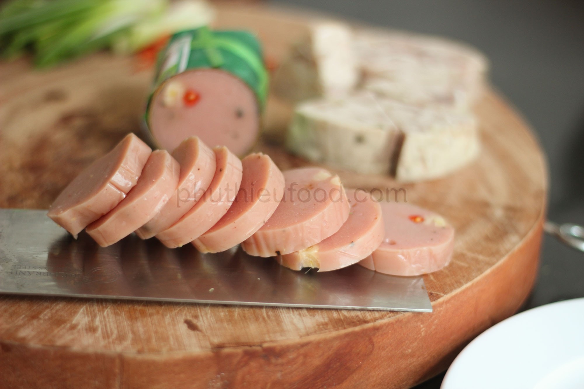 Hình ảnh Nem Huế thịt loại đặc biệt- cây 200gr