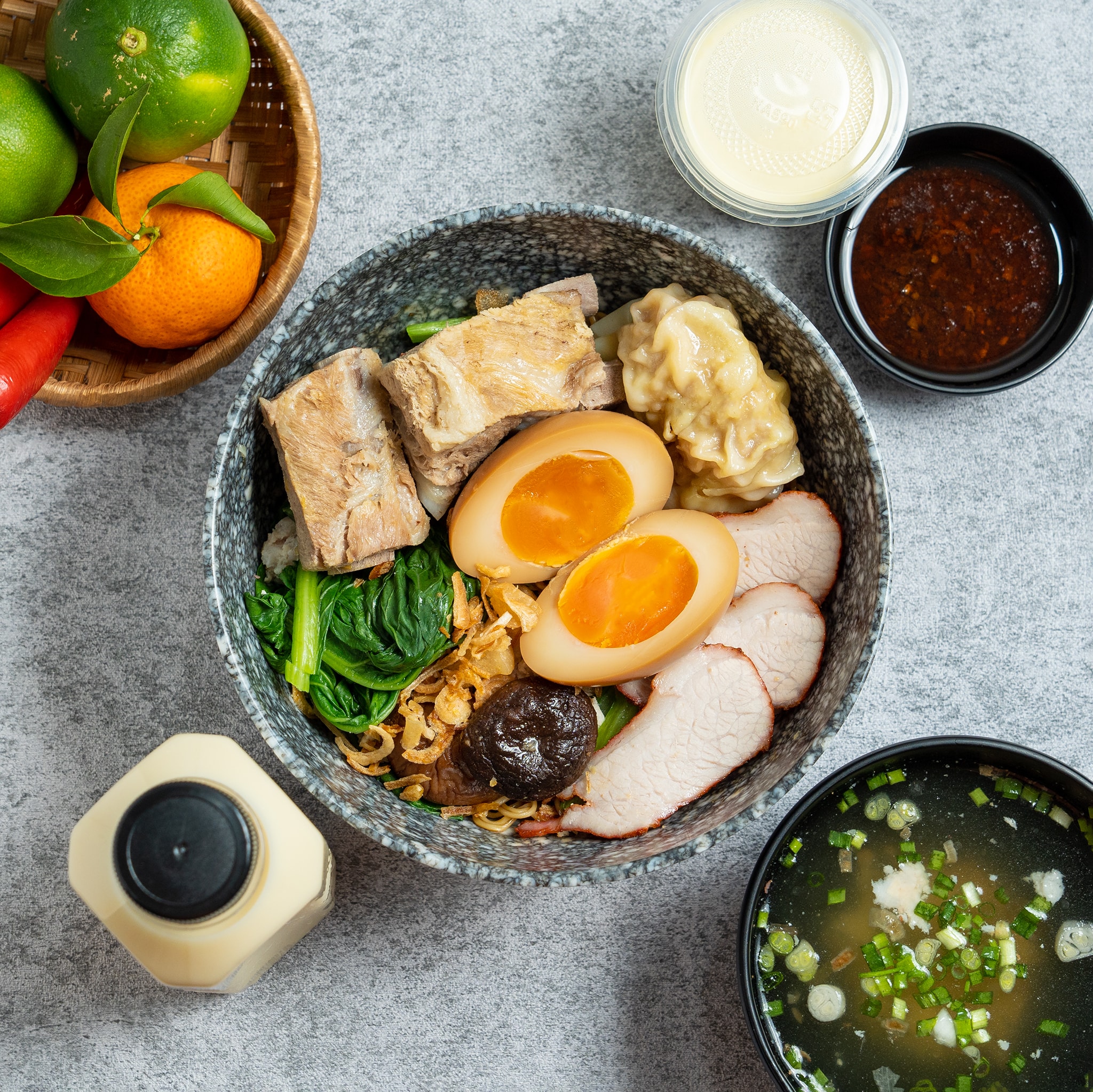 Hình ảnh Combo Mì thập cẩm sườn trứng lòng đào