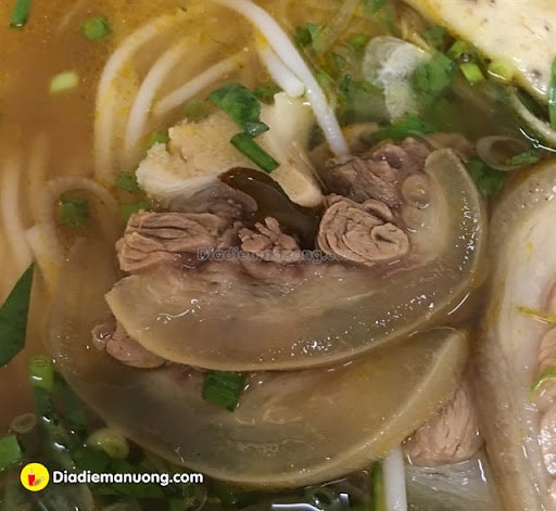 Hình ảnh phở tái đuôi bò