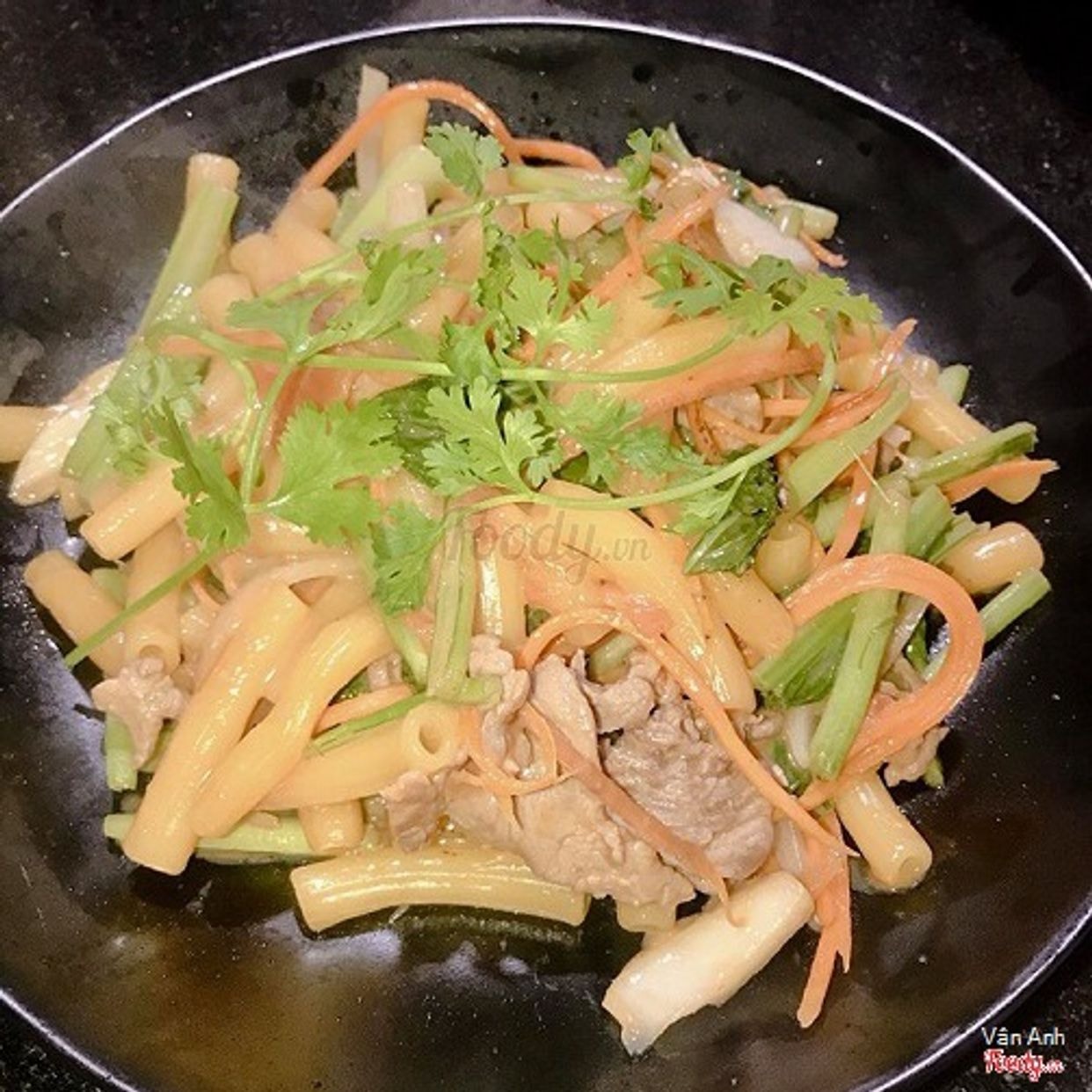 Hình ảnh Nui xào bò