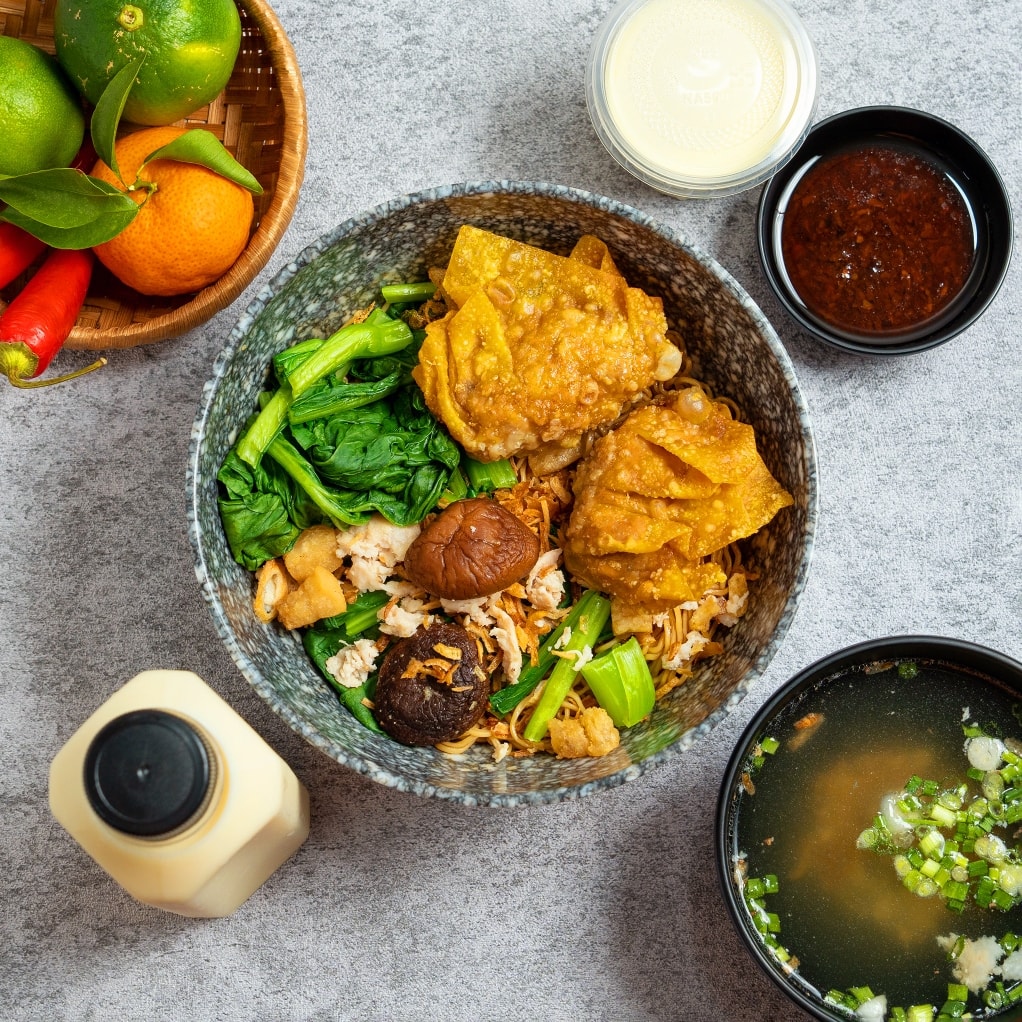 Hình ảnh Combo Mì khô sủi cảo chiên 2 viên