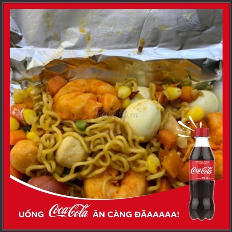 Hình ảnh Mì trộn thập cẩm + Coca