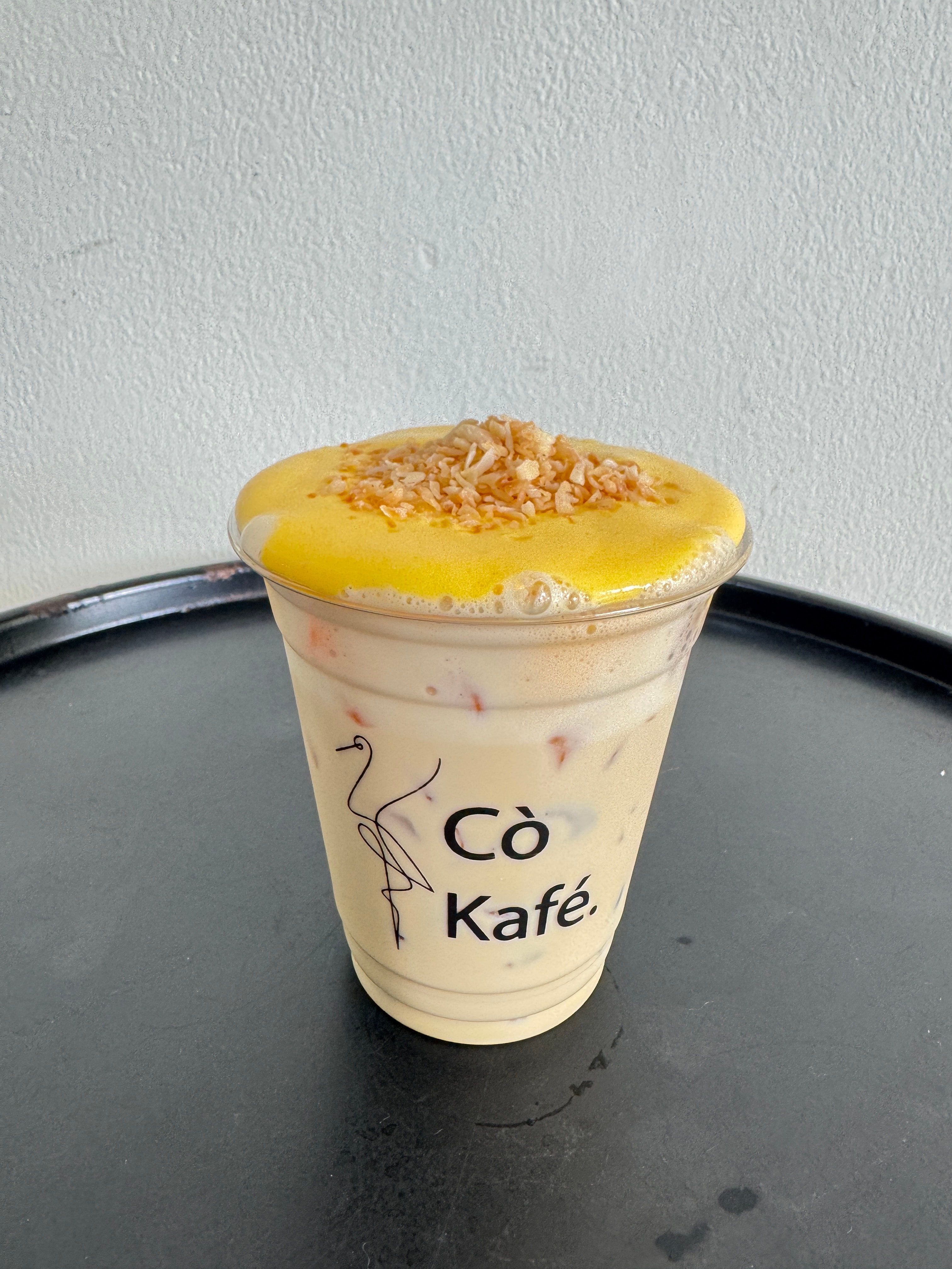 Hình ảnh Oolong Sữa Kem Trứng Dừa (L)