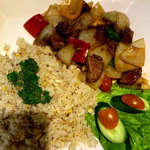 Hình ảnh Cơm chiên bò lúc lắc