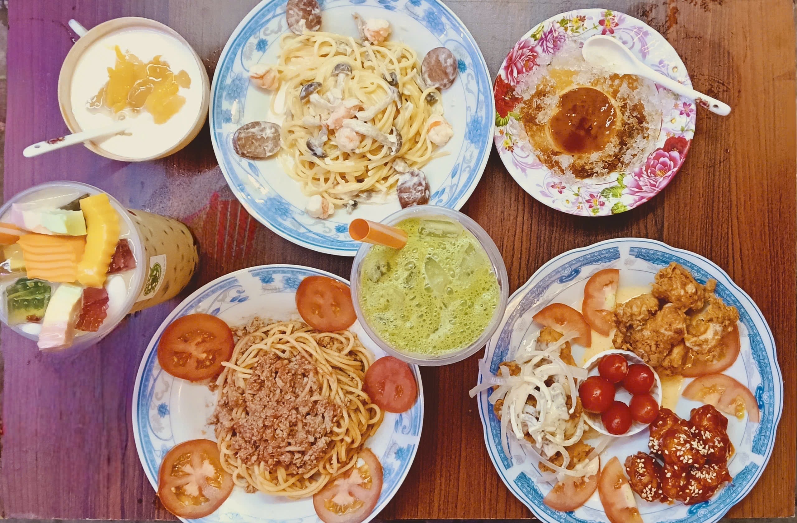Hình ảnh Mỳ ý - gà viên - nước