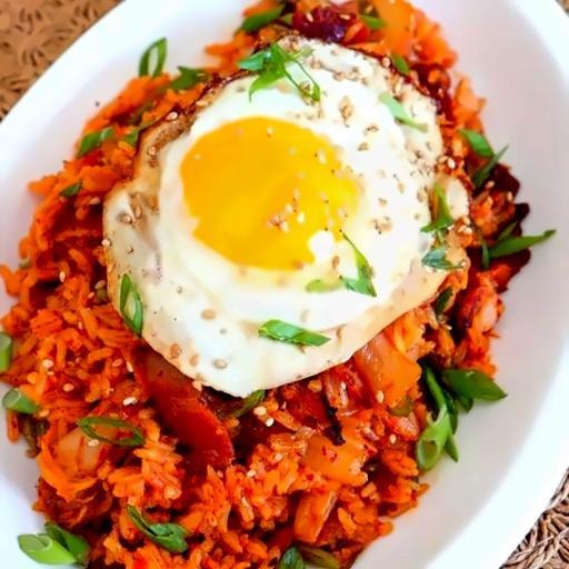 Hình ảnh Cơm chiên 2 trứng opla