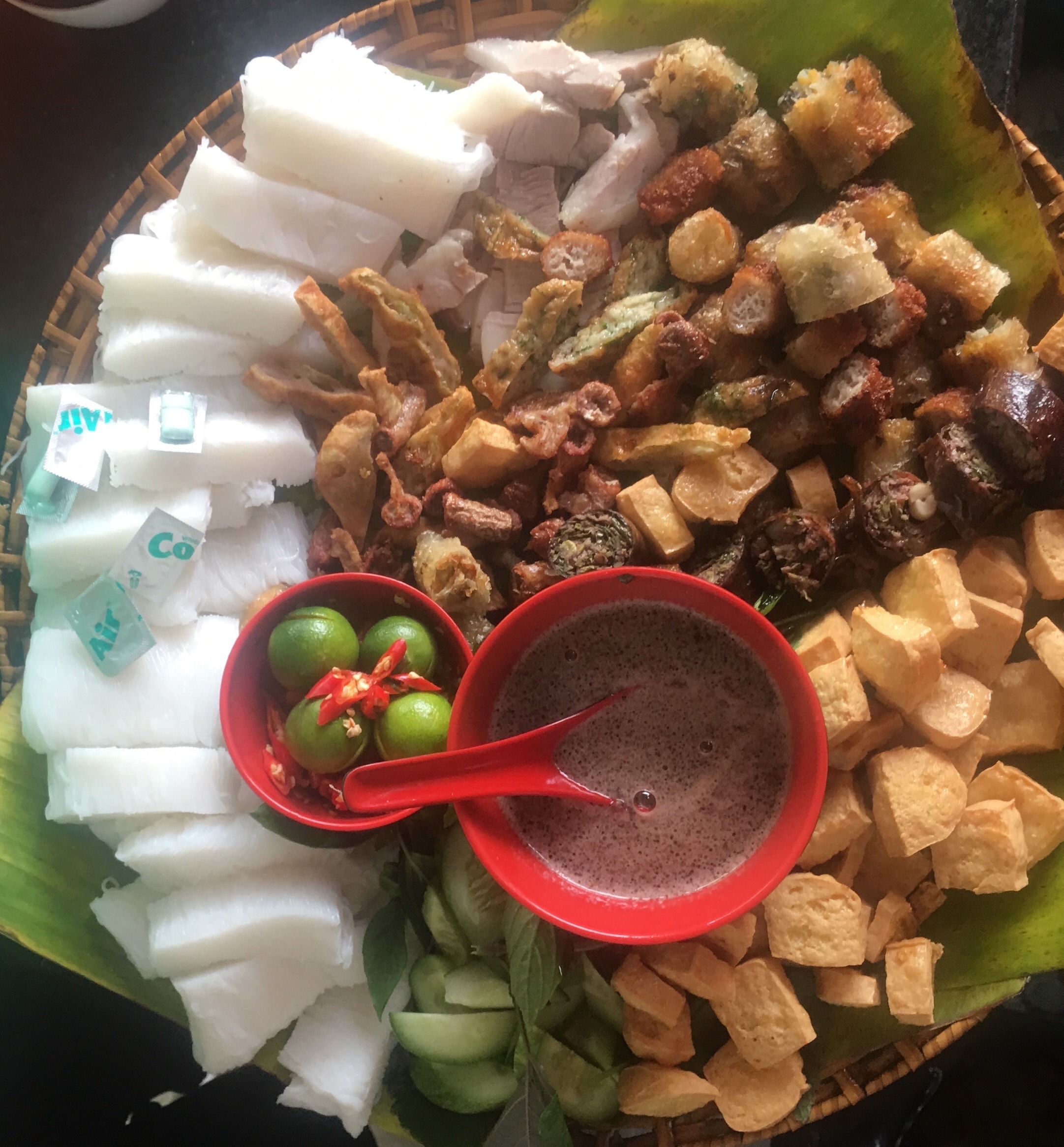 Hình ảnh combo 4 người ăn đặc biệt 4 nước sấu