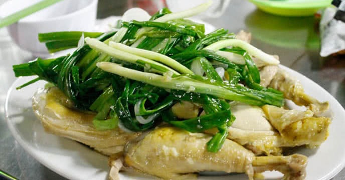 Hình ảnh gà hấp hành nửa con kèm cháo 